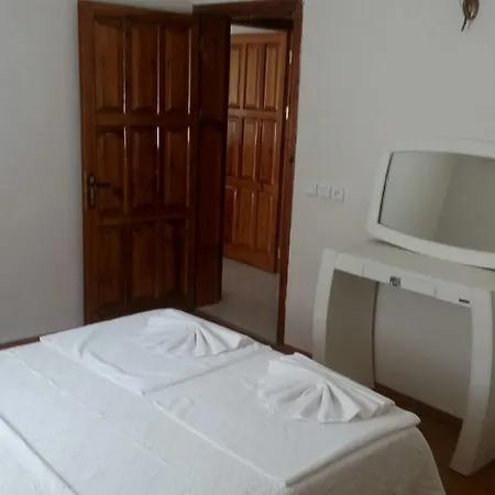 Kerem Tatil Evi 公寓